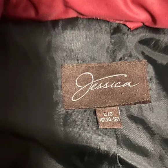 Womens red puffer winter jacket size Large - Picture 2 of 2